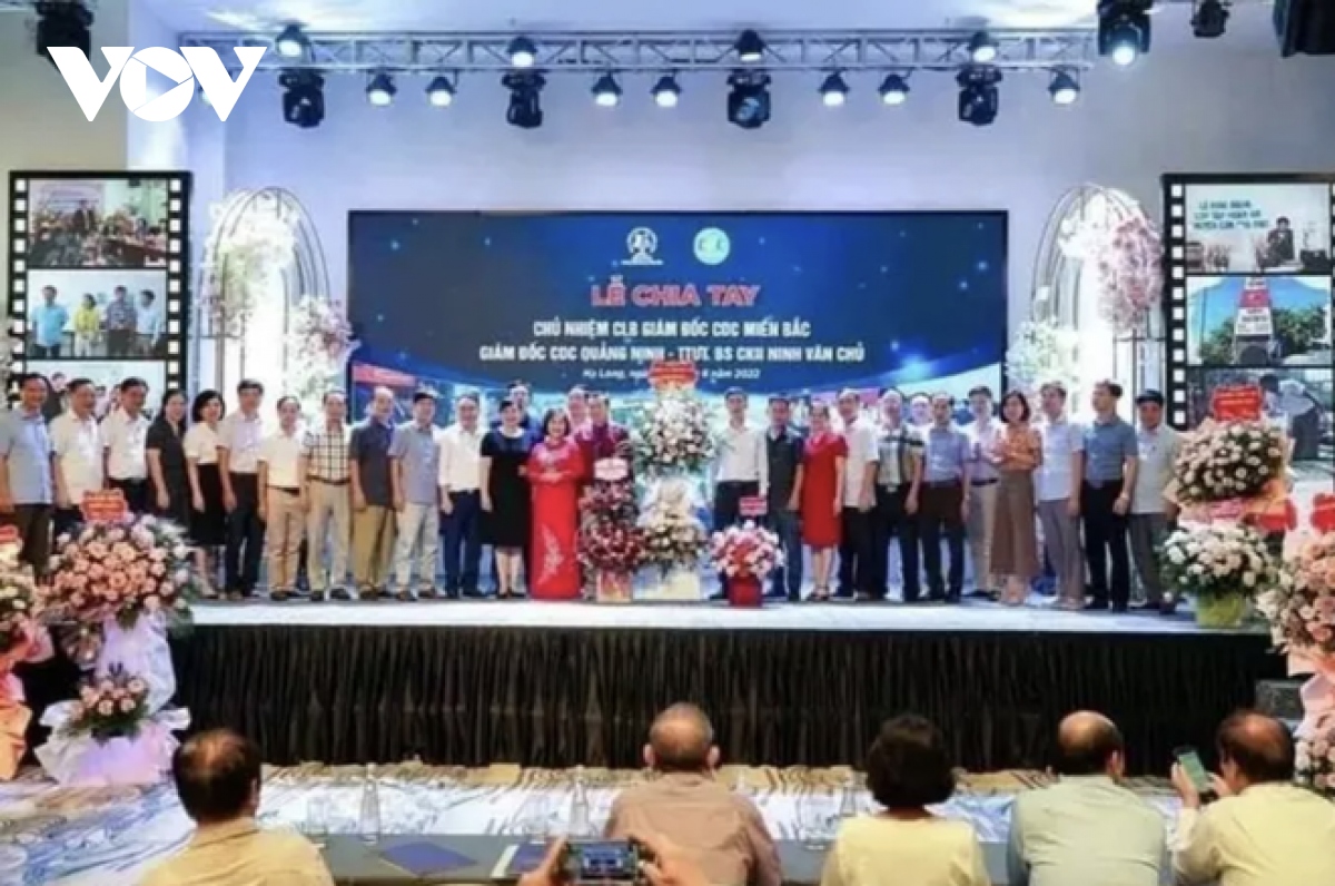 Xem xét kỷ luật nguyên Giám đốc CDC Quảng Ninh vì tiệc nghỉ hưu hoành tráng